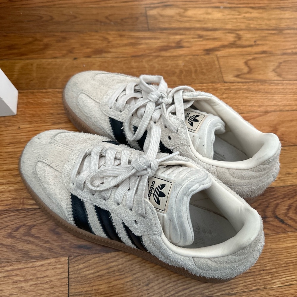 Unisex adidas Off-White Suede Sneakers with Black Stripes